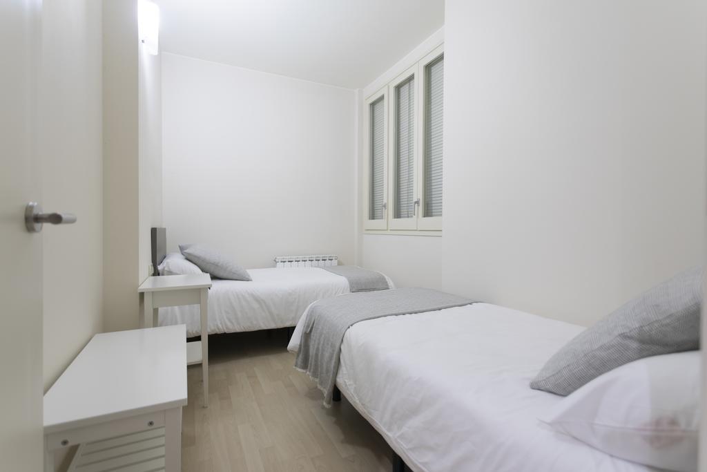 Bravissimo Cort Reial-2A Apartment Girona Ngoại thất bức ảnh